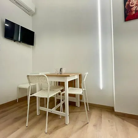 Arcobaleno B Apartment *